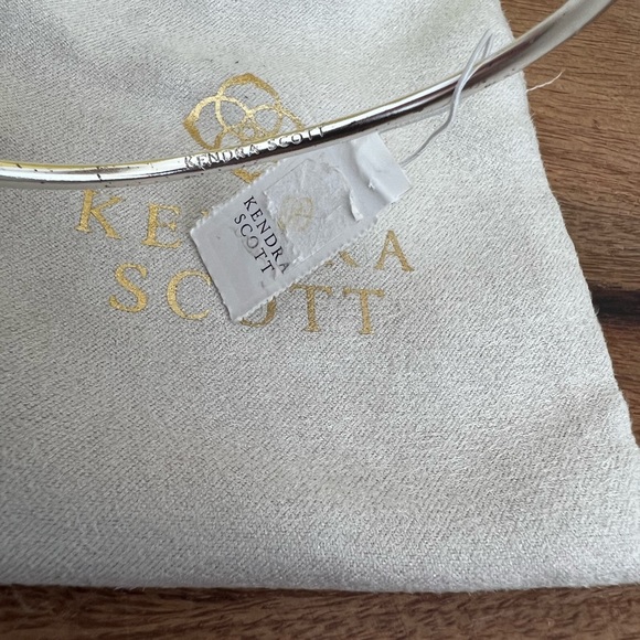 NWT Kendra Scott Collins Cuff - Picture 14 of 17